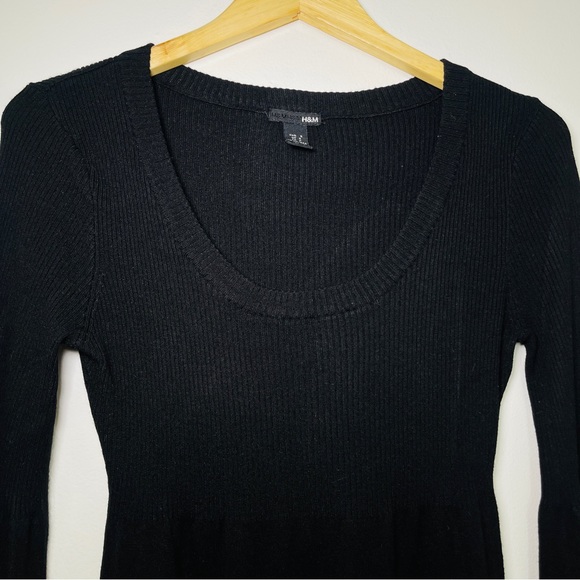 H&M- lightweight wool Black dress- Size S - Picture 5 of 12